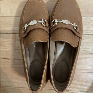 Giani Bernini Brown Loafers with Silver Chain